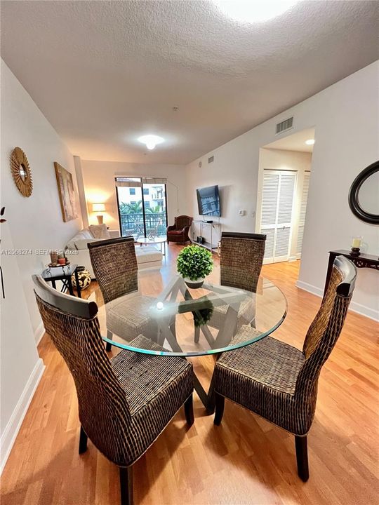 For Rent: $3,600 (2 beds, 2 baths, 1145 Square Feet)