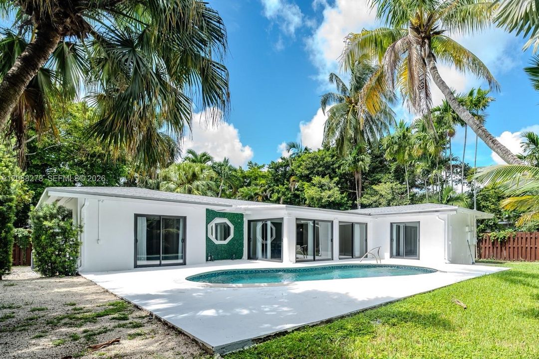 For Rent: $10,500 (4 beds, 3 baths, 2145 Square Feet)