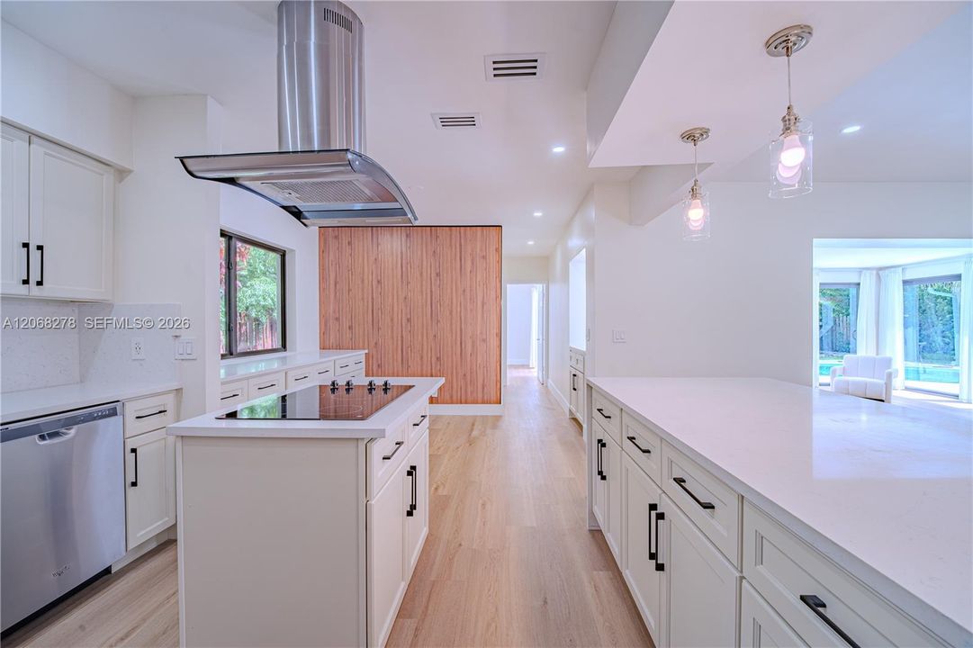 For Rent: $10,500 (4 beds, 3 baths, 2145 Square Feet)
