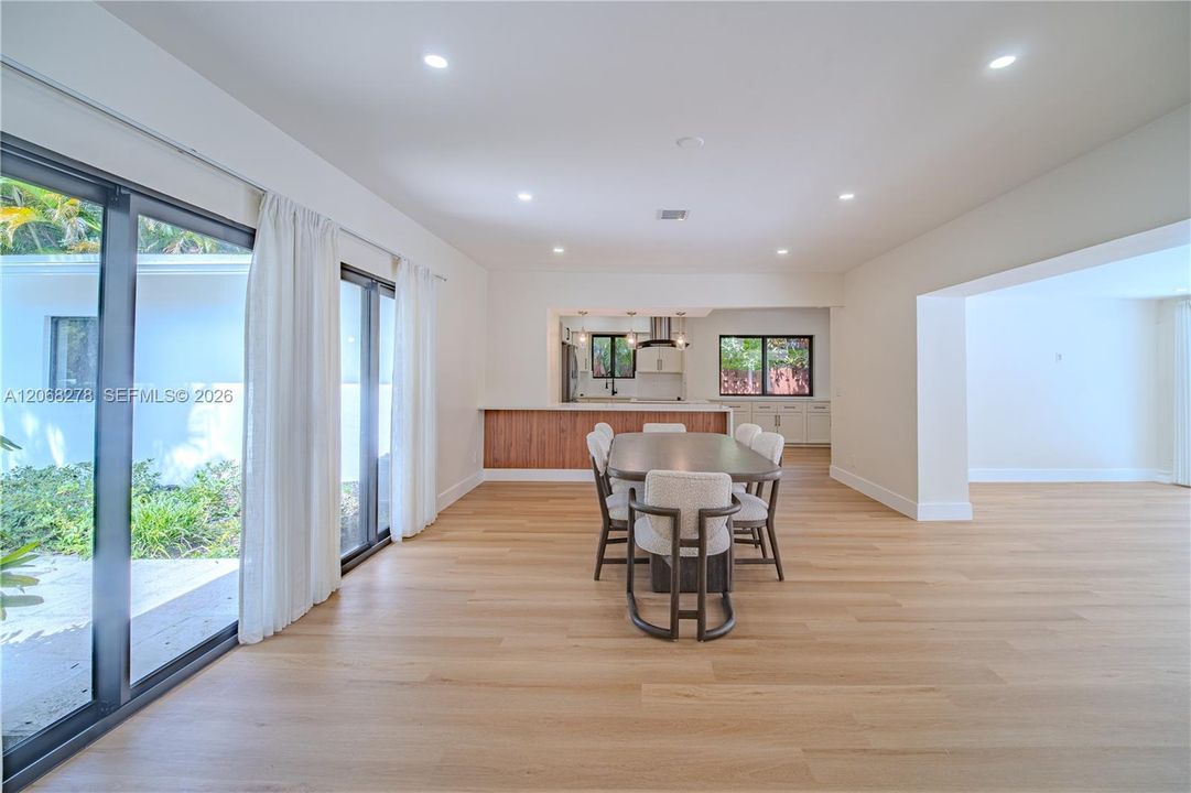 For Rent: $10,500 (4 beds, 3 baths, 2145 Square Feet)