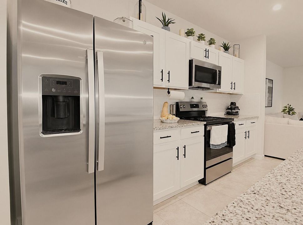 Kitchen left