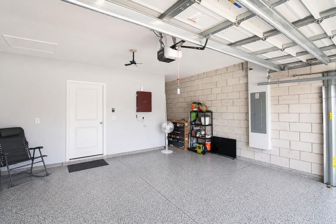 Garage 1