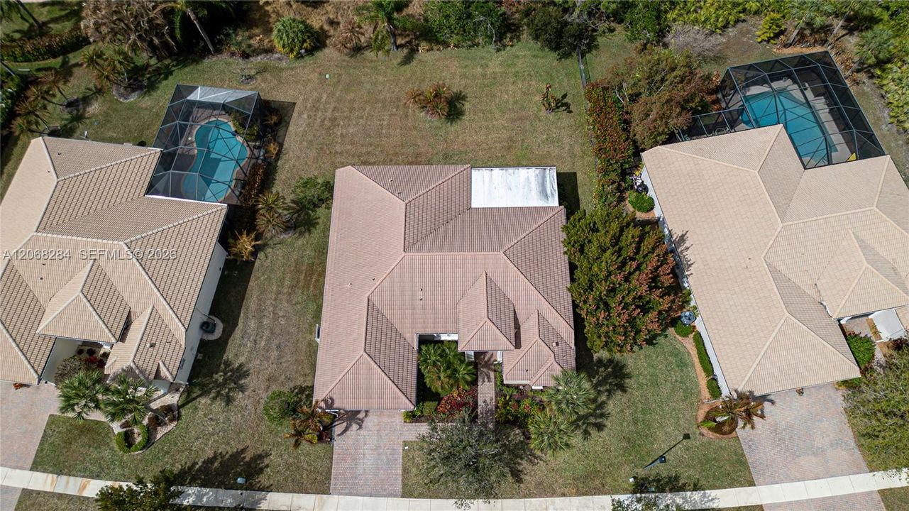 For Sale: $749,000 (4 beds, 3 baths, 2298 Square Feet)