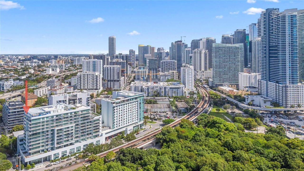 For Sale: $789,000 (2 beds, 2 baths, 1236 Square Feet)