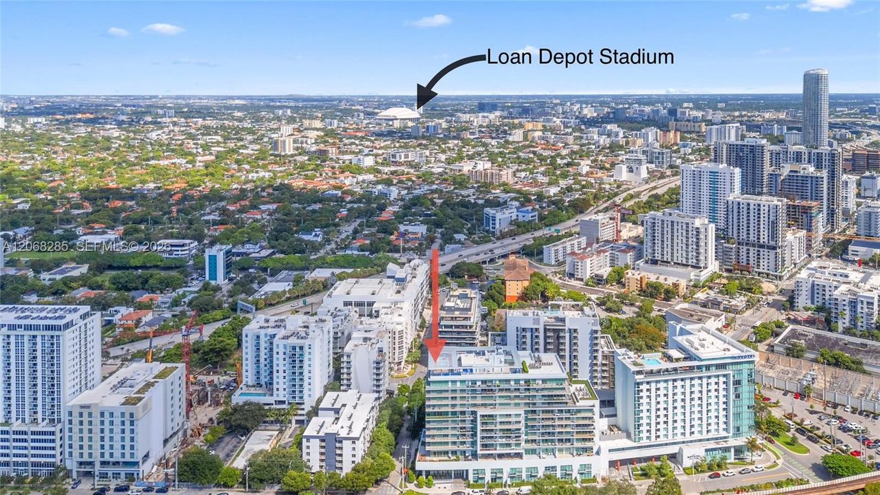 For Sale: $789,000 (2 beds, 2 baths, 1236 Square Feet)