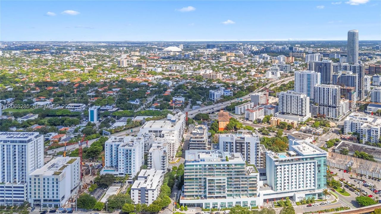 For Sale: $789,000 (2 beds, 2 baths, 1236 Square Feet)