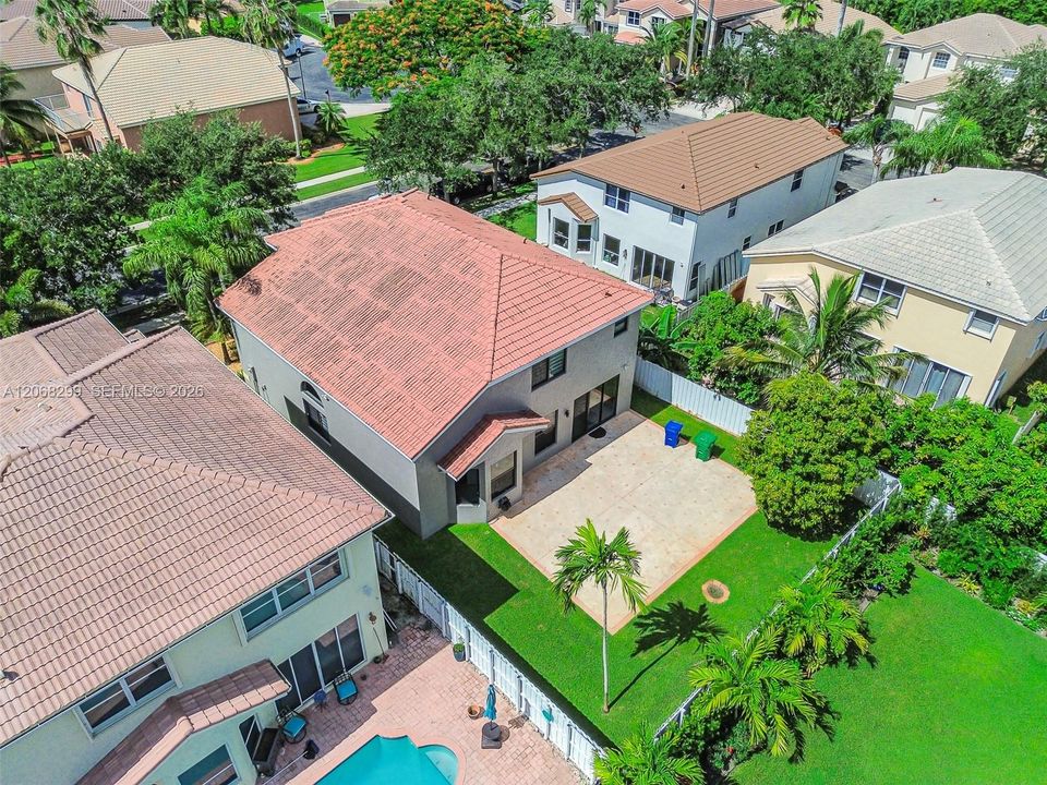 For Sale: $775,000 (4 beds, 3 baths, 2707 Square Feet)