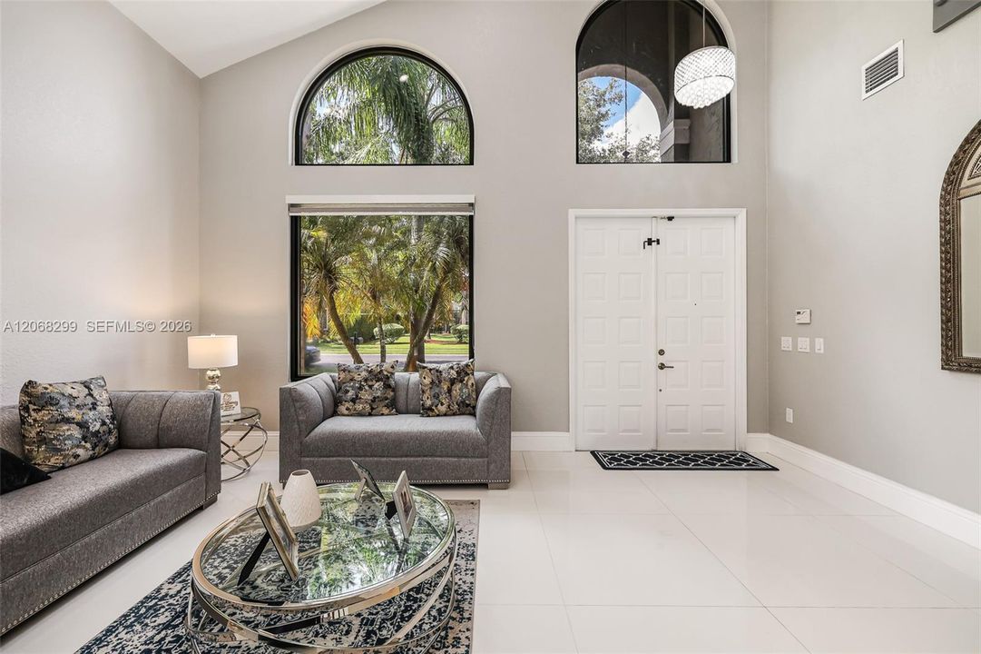 For Sale: $775,000 (4 beds, 3 baths, 2707 Square Feet)