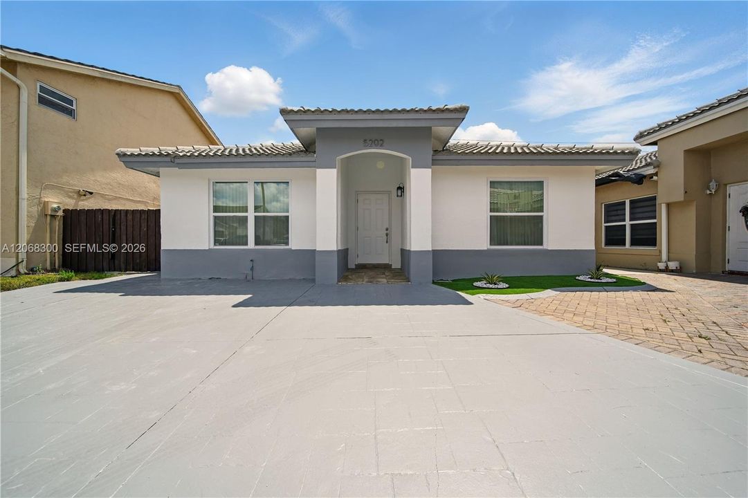 En Renta: $3,300 (3 camas, 2 baños, 1263 Pies cuadrados)