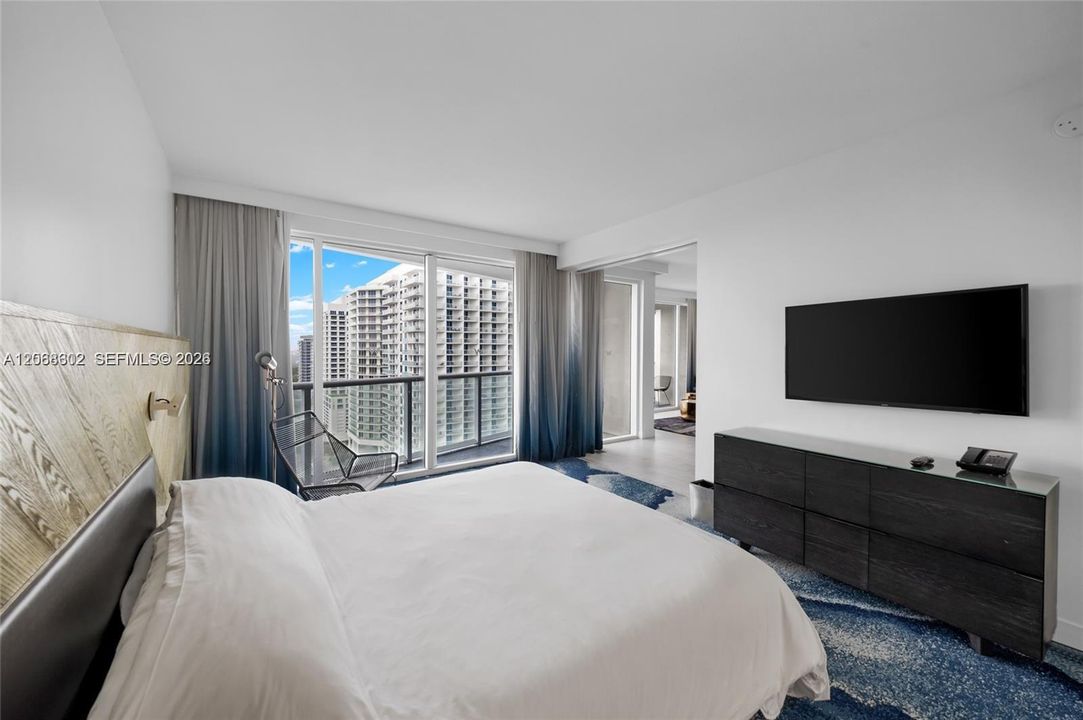 For Rent: $8,000 (2 beds, 2 baths, 1214 Square Feet)