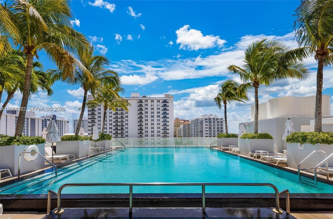 For Rent: $8,000 (2 beds, 2 baths, 1214 Square Feet)