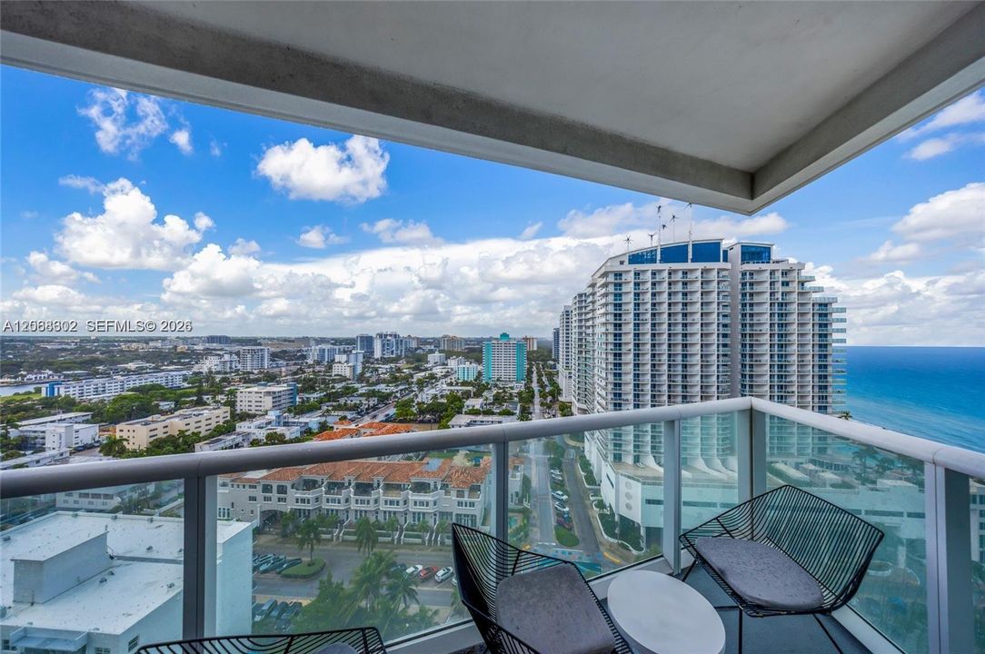 For Rent: $8,000 (2 beds, 2 baths, 1214 Square Feet)