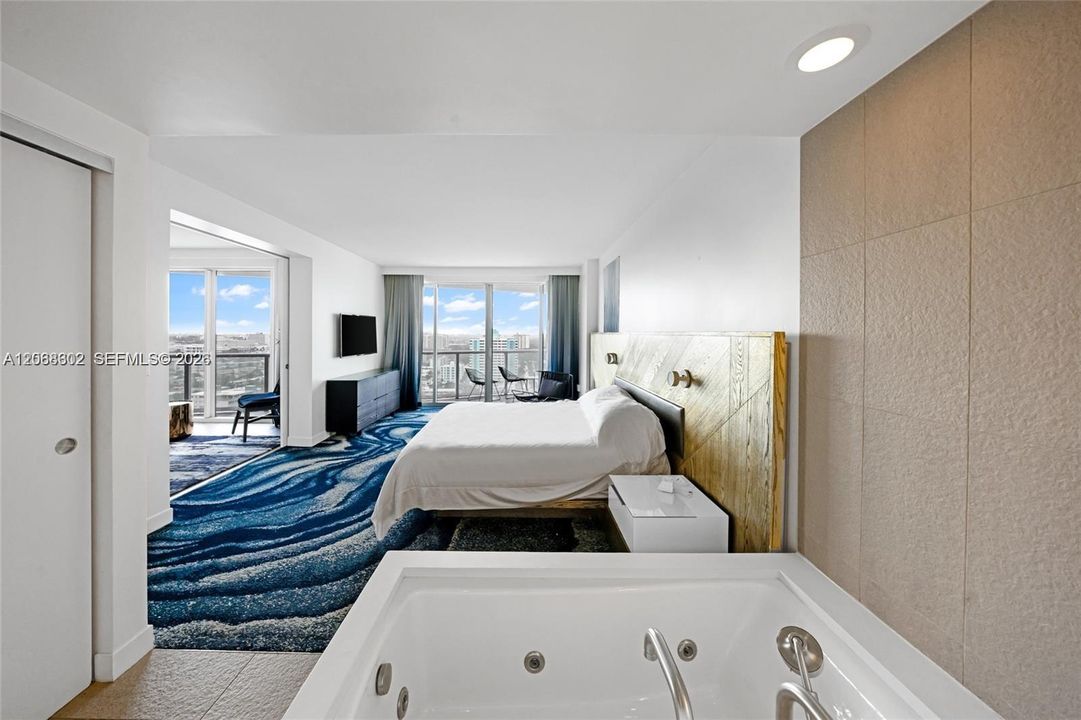 For Rent: $8,000 (2 beds, 2 baths, 1214 Square Feet)