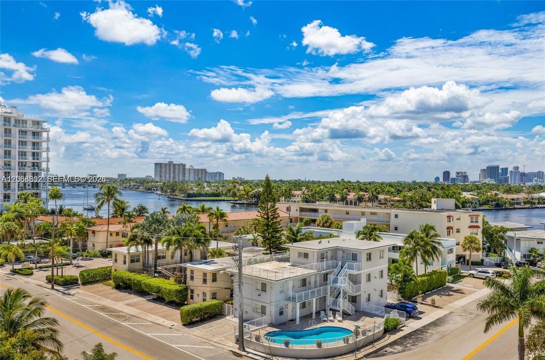 For Rent: $8,000 (2 beds, 2 baths, 1214 Square Feet)
