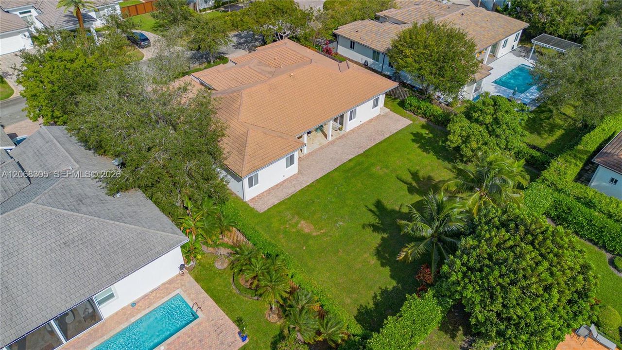 For Sale: $1,750,000 (4 beds, 4 baths, 3452 Square Feet)