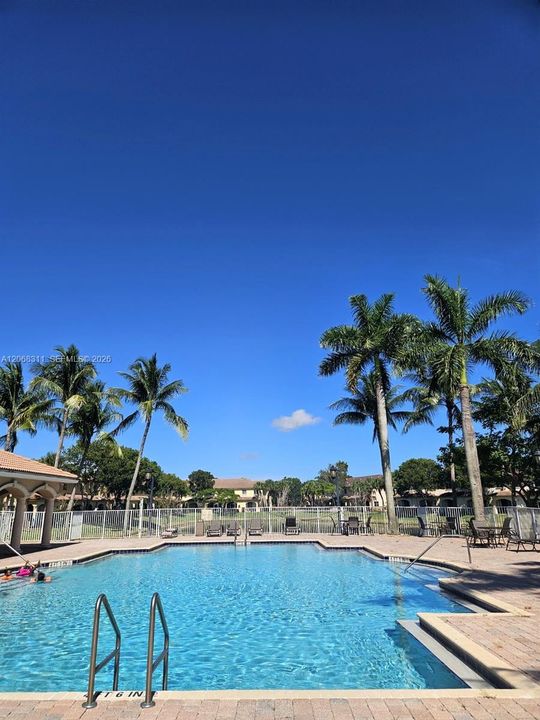 For Rent: $2,650 (3 beds, 2 baths, 1450 Square Feet)
