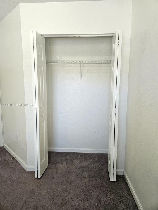 3RD BEDROOM CLOSET