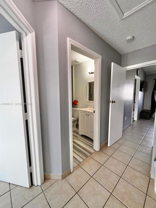For Sale: $439,900 (3 beds, 2 baths, 1319 Square Feet)
