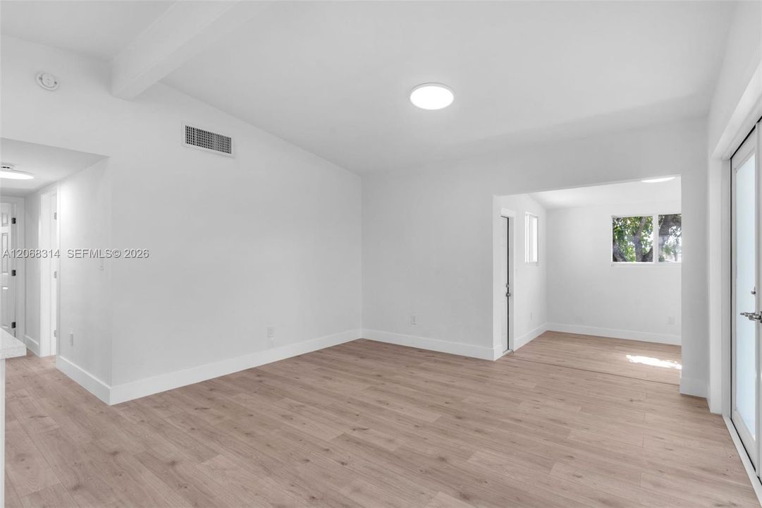 For Sale: $695,000 (3 beds, 2 baths, 1328 Square Feet)
