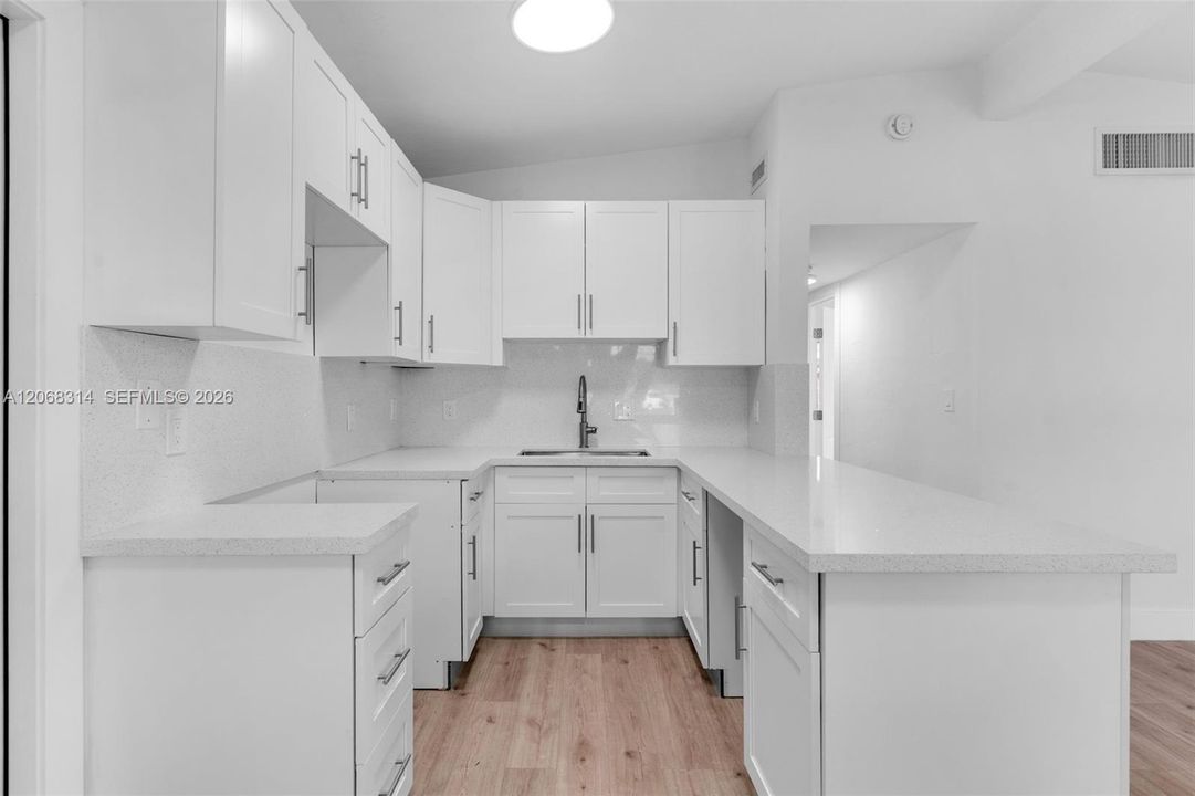 For Sale: $695,000 (3 beds, 2 baths, 1328 Square Feet)