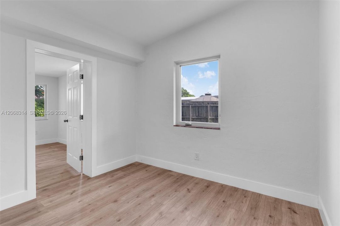 For Sale: $695,000 (3 beds, 2 baths, 1328 Square Feet)