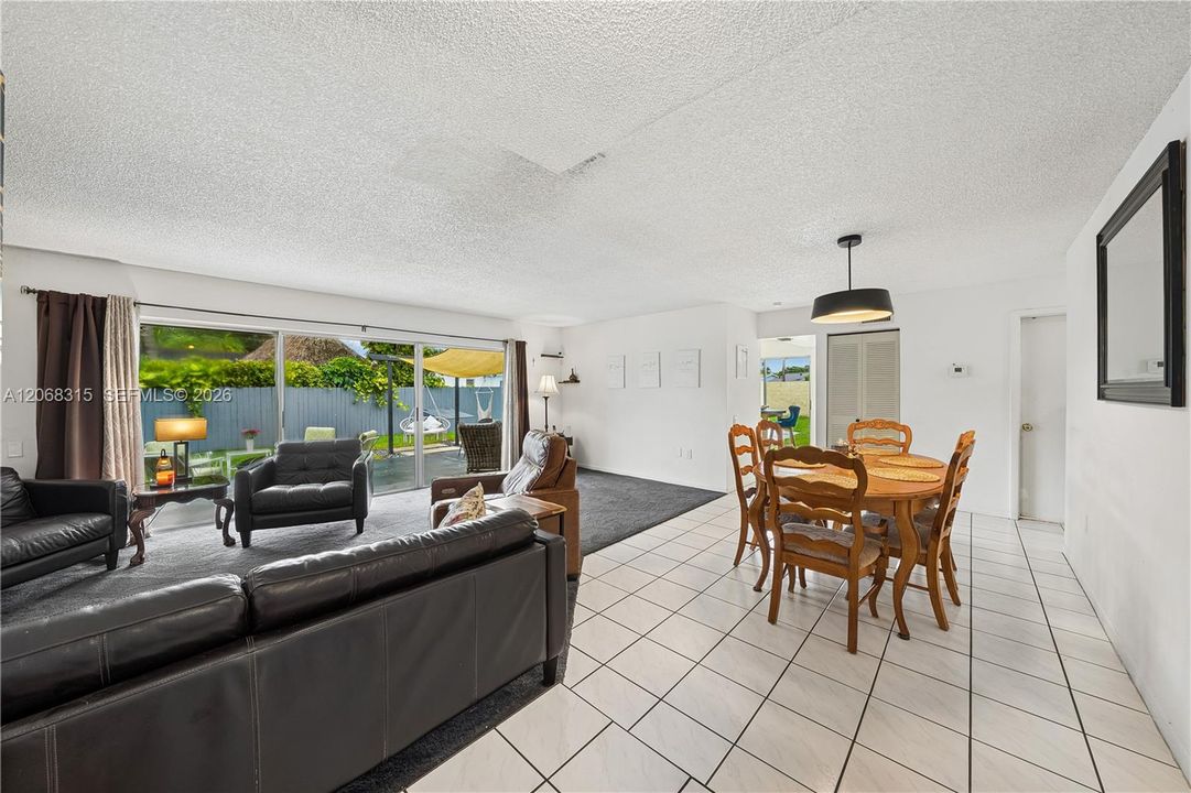 For Sale: $850,000 (3 beds, 2 baths, 1368 Square Feet)