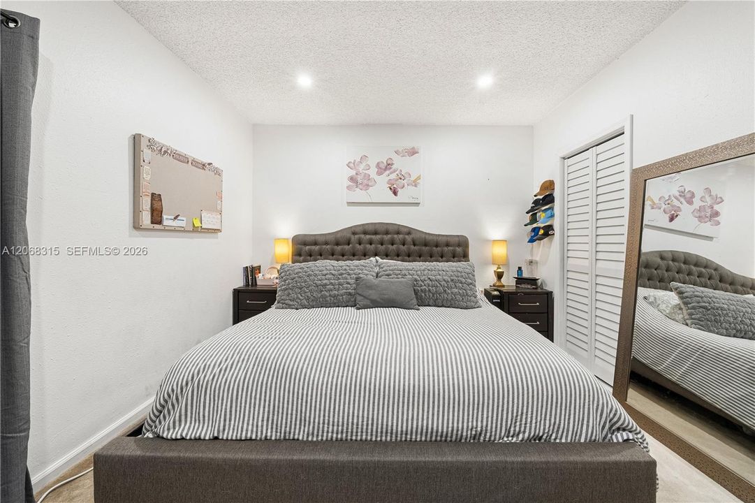 For Sale: $850,000 (3 beds, 2 baths, 1368 Square Feet)