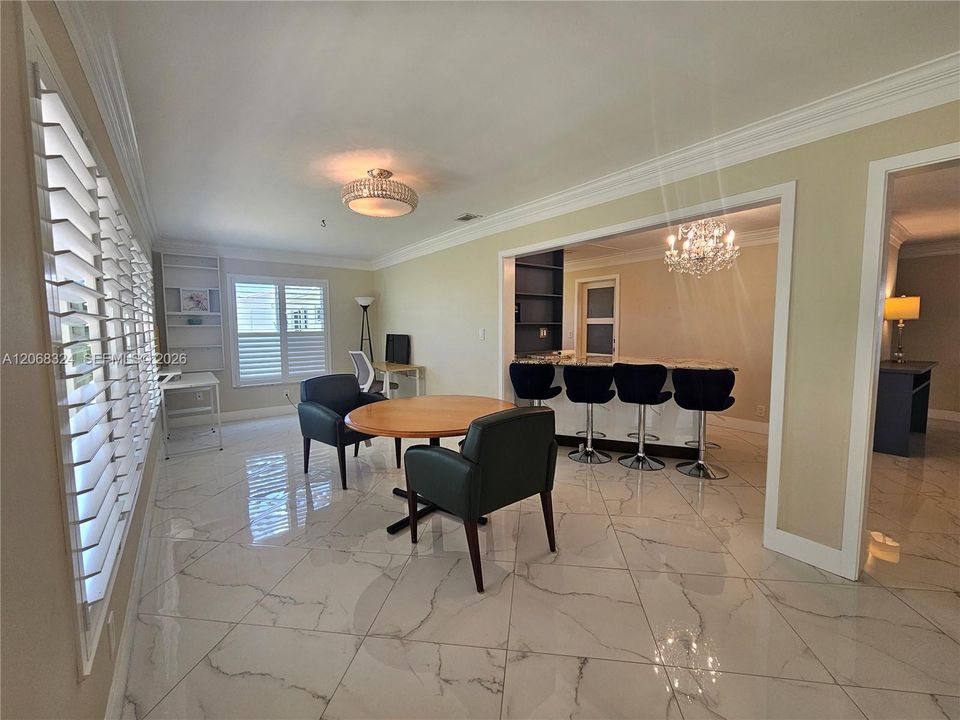 For Rent: $2,700 (2 beds, 2 baths, 1292 Square Feet)