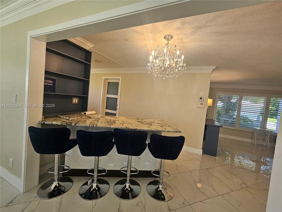 For Rent: $2,700 (2 beds, 2 baths, 1292 Square Feet)