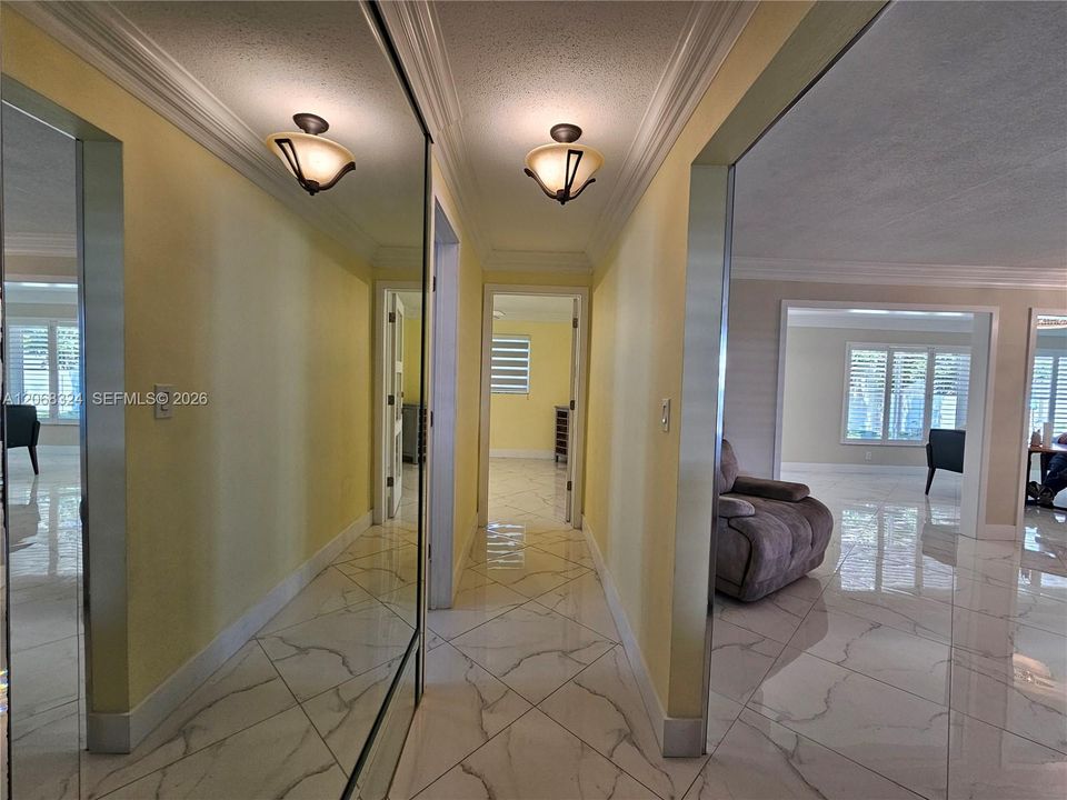 For Rent: $2,700 (2 beds, 2 baths, 1292 Square Feet)