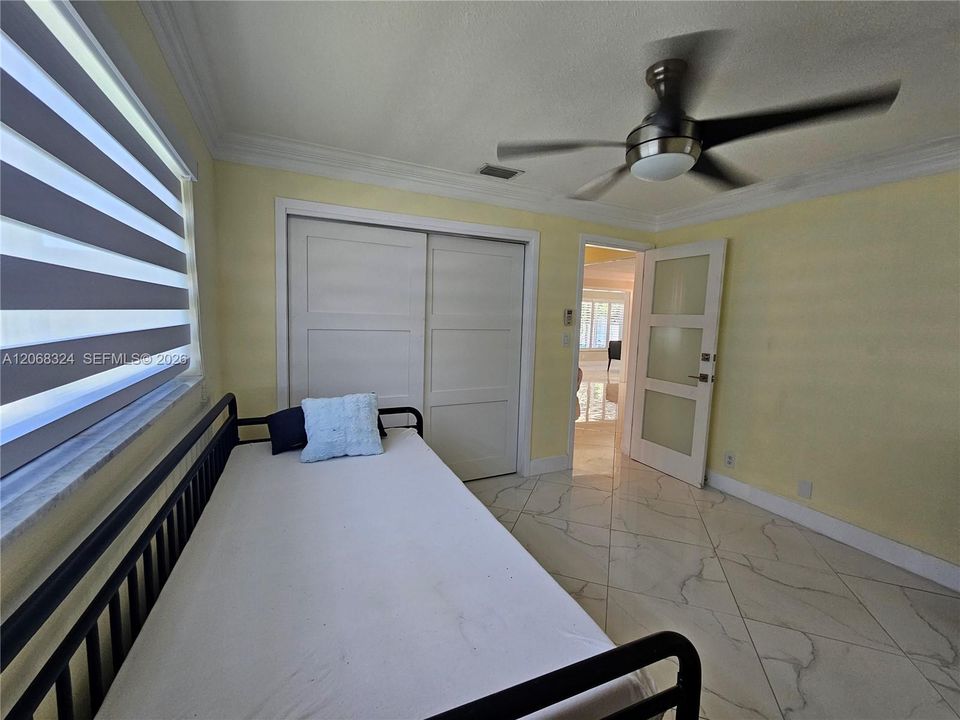For Rent: $2,700 (2 beds, 2 baths, 1292 Square Feet)