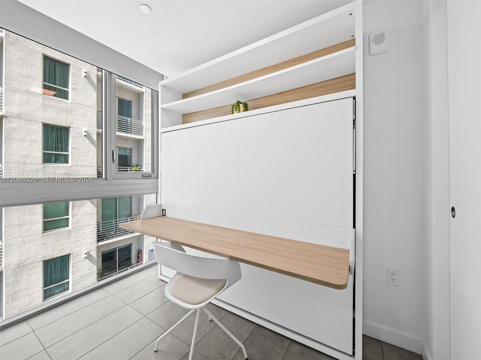 For Sale: $380,000 (0 beds, 1 baths, 386 Square Feet)