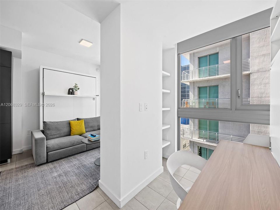 For Sale: $380,000 (0 beds, 1 baths, 386 Square Feet)