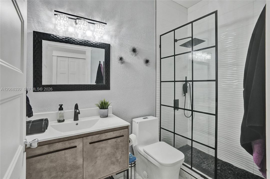 For Sale: $725,000 (3 beds, 2 baths, 1501 Square Feet)
