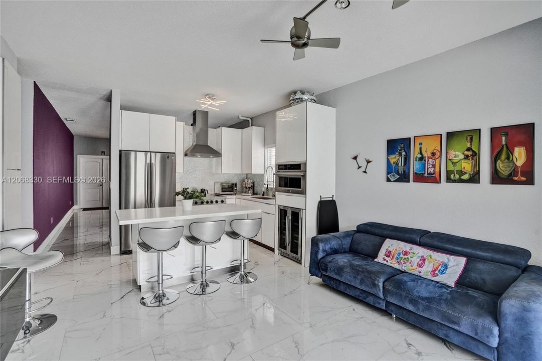 For Sale: $725,000 (3 beds, 2 baths, 1501 Square Feet)