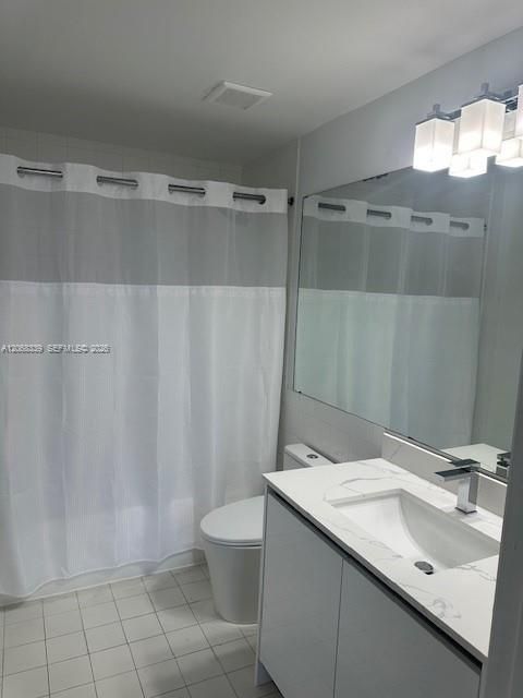 For Rent: $2,600 (2 beds, 2 baths, 867 Square Feet)