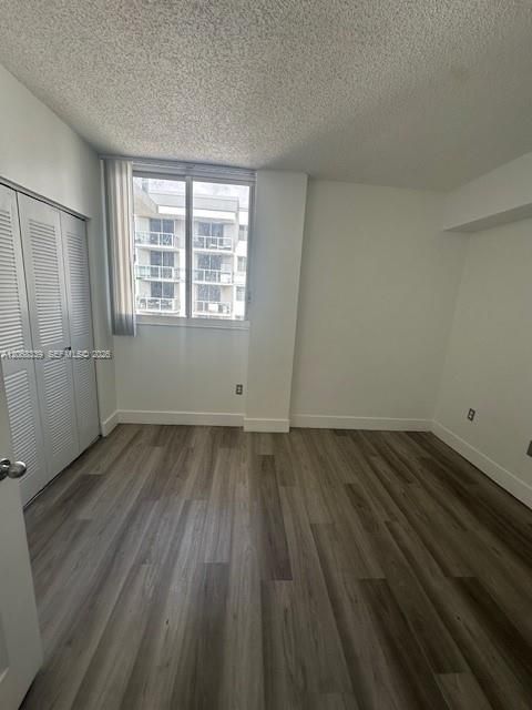 For Rent: $2,600 (2 beds, 2 baths, 867 Square Feet)