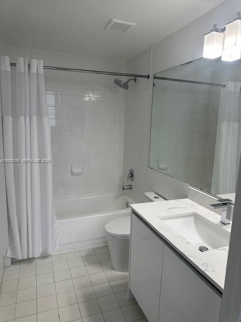 For Rent: $2,600 (2 beds, 2 baths, 867 Square Feet)
