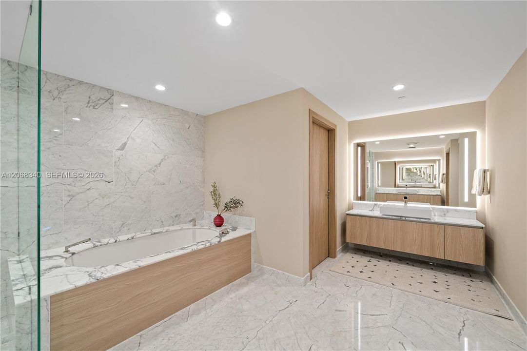 For Sale: $6,300,000 (3 beds, 4 baths, 4004 Square Feet)