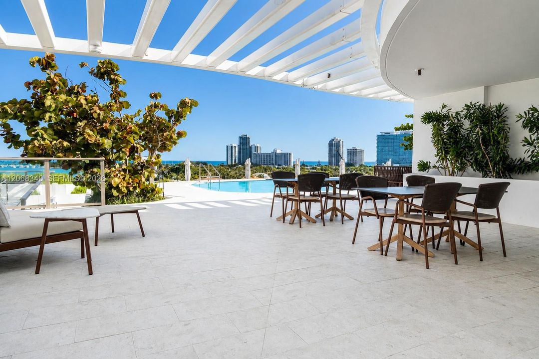 For Sale: $6,300,000 (3 beds, 4 baths, 4004 Square Feet)