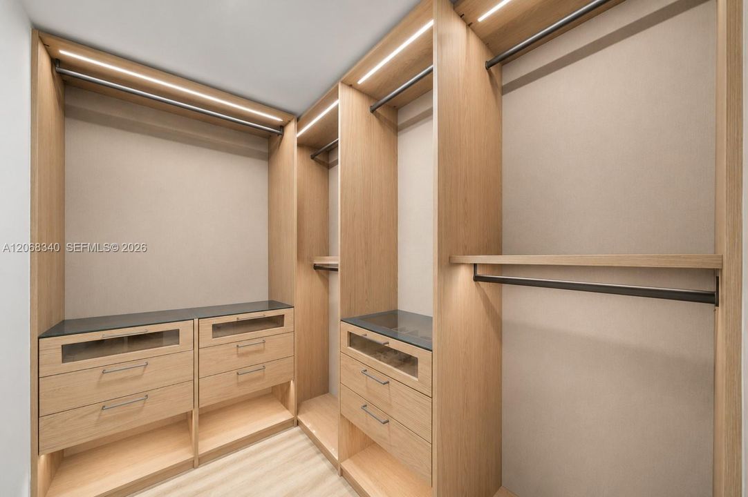 For Sale: $6,300,000 (3 beds, 4 baths, 4004 Square Feet)