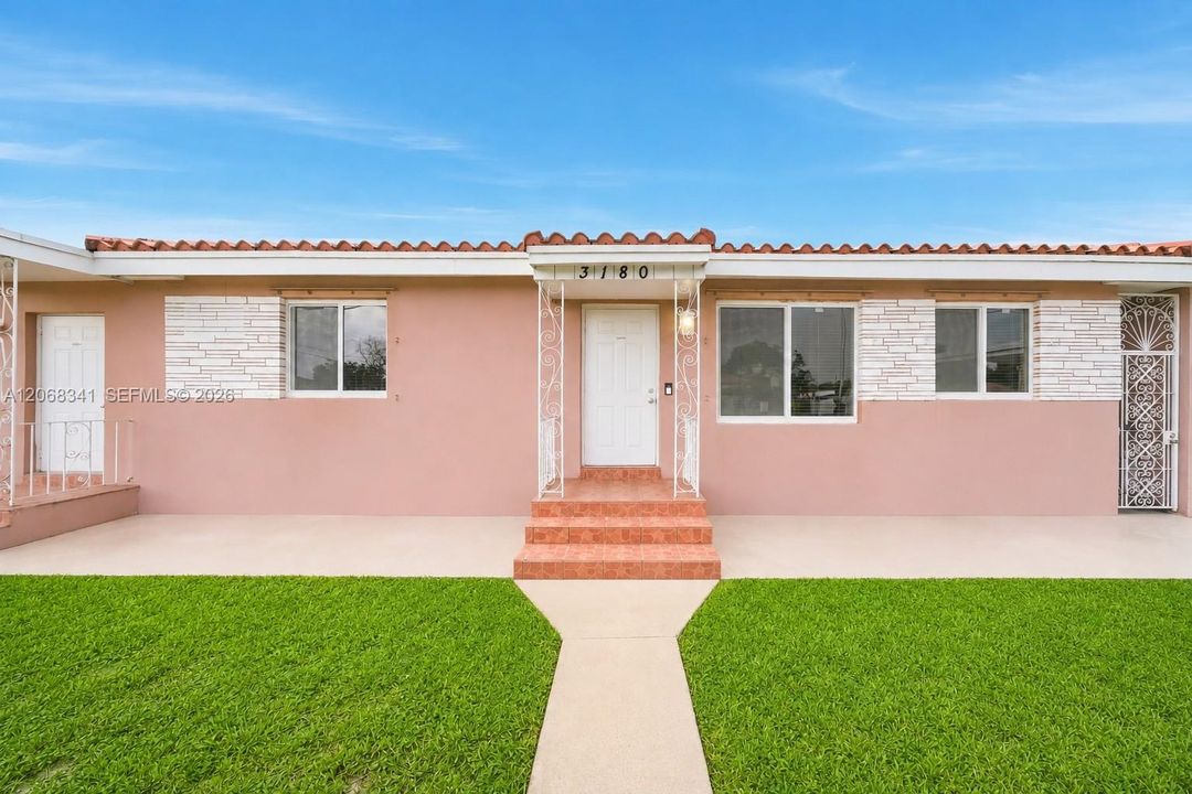 For Sale: $899,000 (7 beds, 3 baths, 3227 Square Feet)