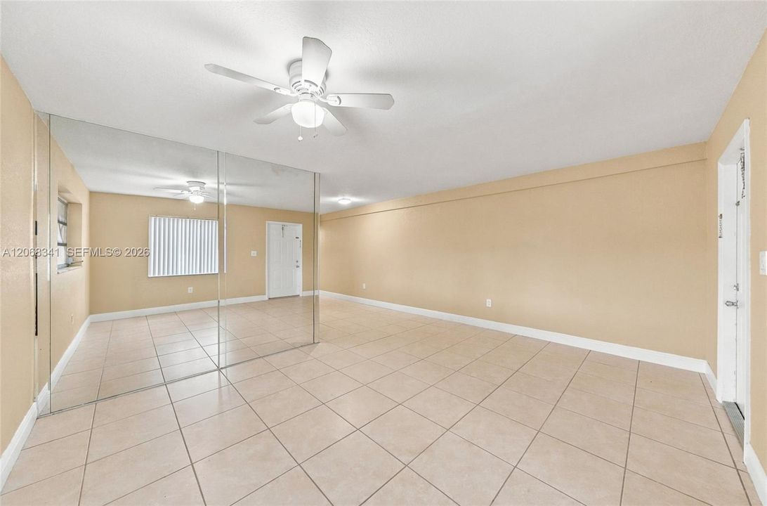 For Sale: $899,000 (7 beds, 3 baths, 3227 Square Feet)