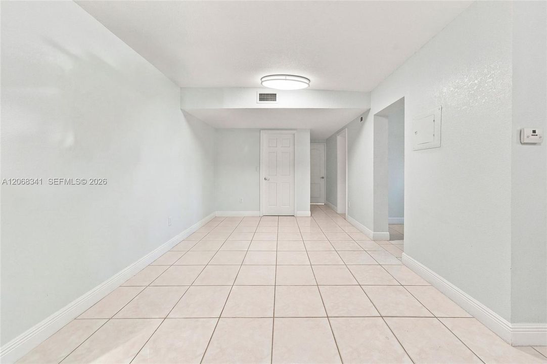 For Sale: $899,000 (7 beds, 3 baths, 3227 Square Feet)