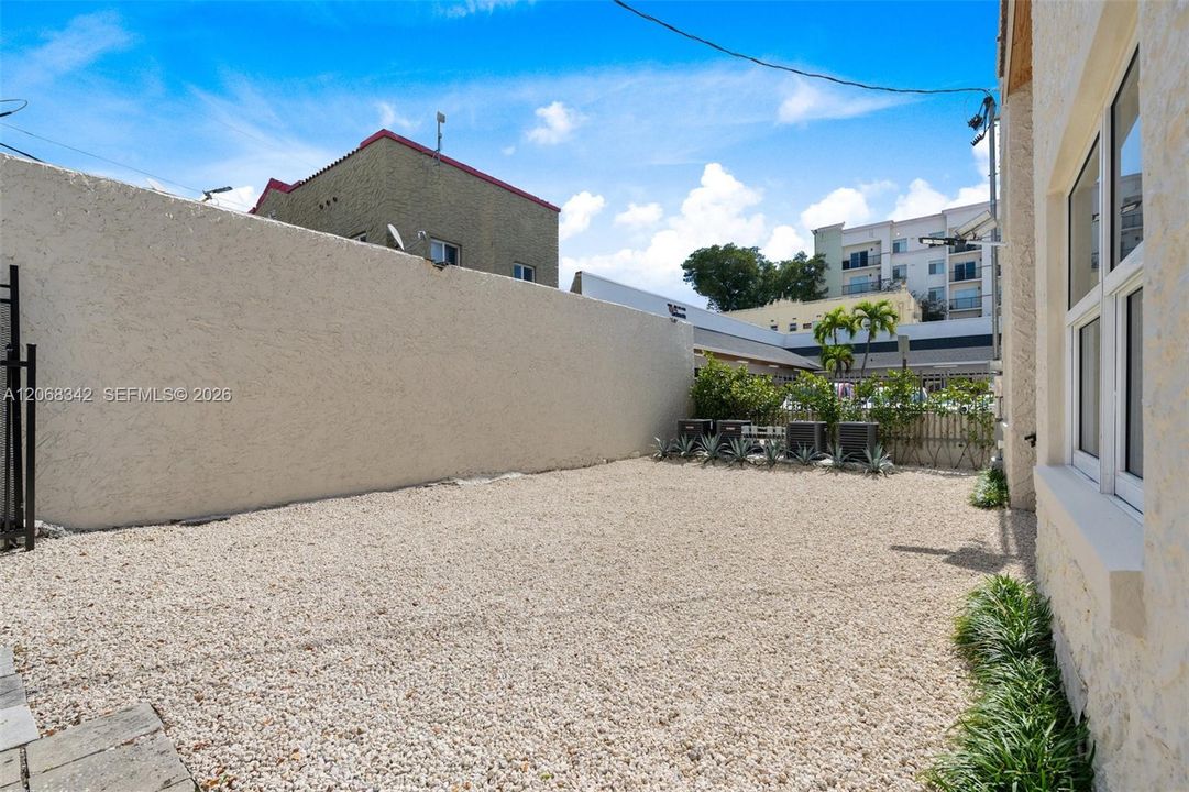 For Sale: $1,749,000 (0 beds, 0 baths, 3528 Square Feet)