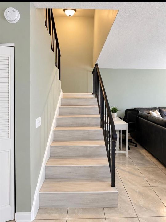 12055 stairs new
