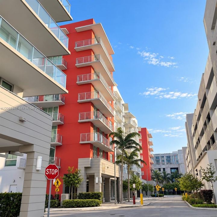 Active With Contract: $305,000 (1 beds, 1 baths, 641 Square Feet)