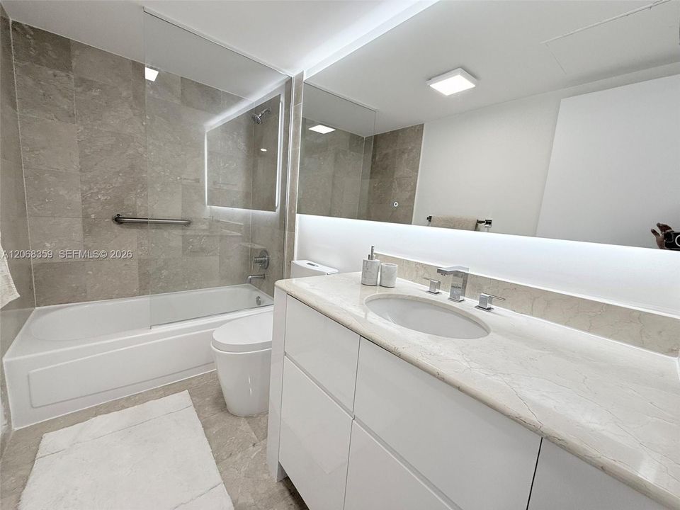 В аренду: $6,250 (2 спален, 2 ванн, 1056 Квадратных фут)
