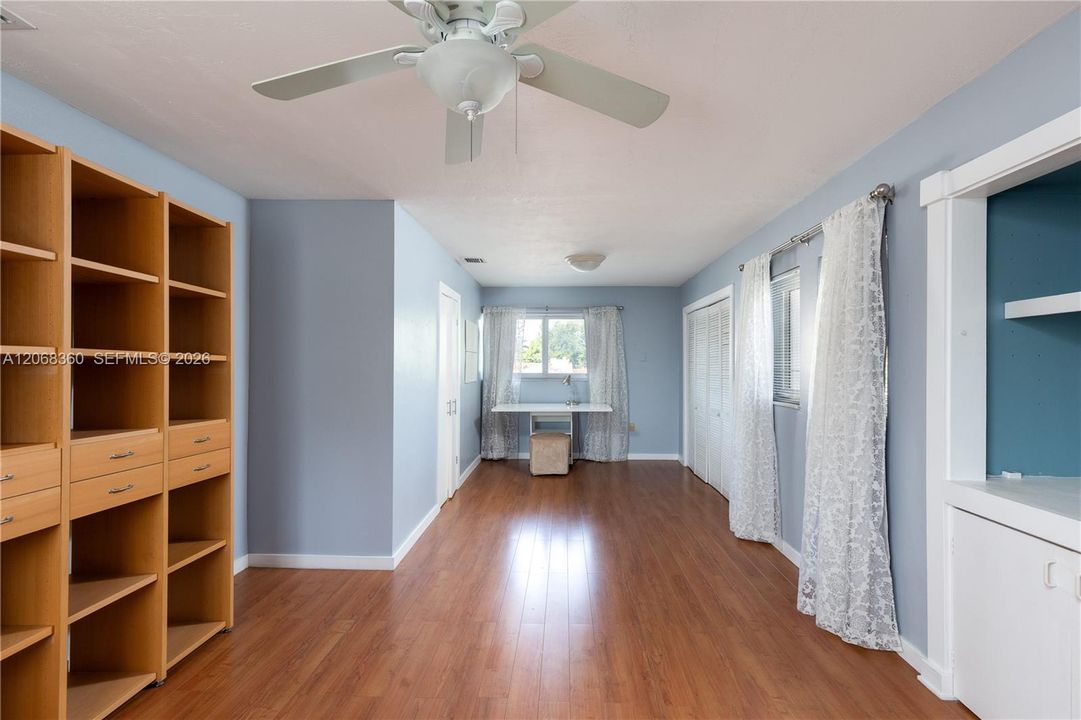 For Sale: $1,260,300 (3 beds, 2 baths, 1998 Square Feet)