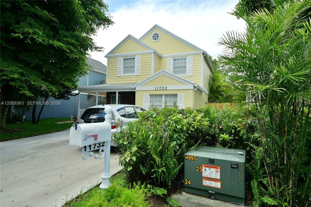 For Sale: $630,000 (3 beds, 2 baths, 2018 Square Feet)